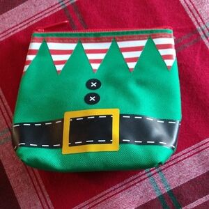 31 Elf-Themed Pouch